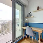 Beautiful Private Room In A Parisian Shared Apartment - Flexliving
